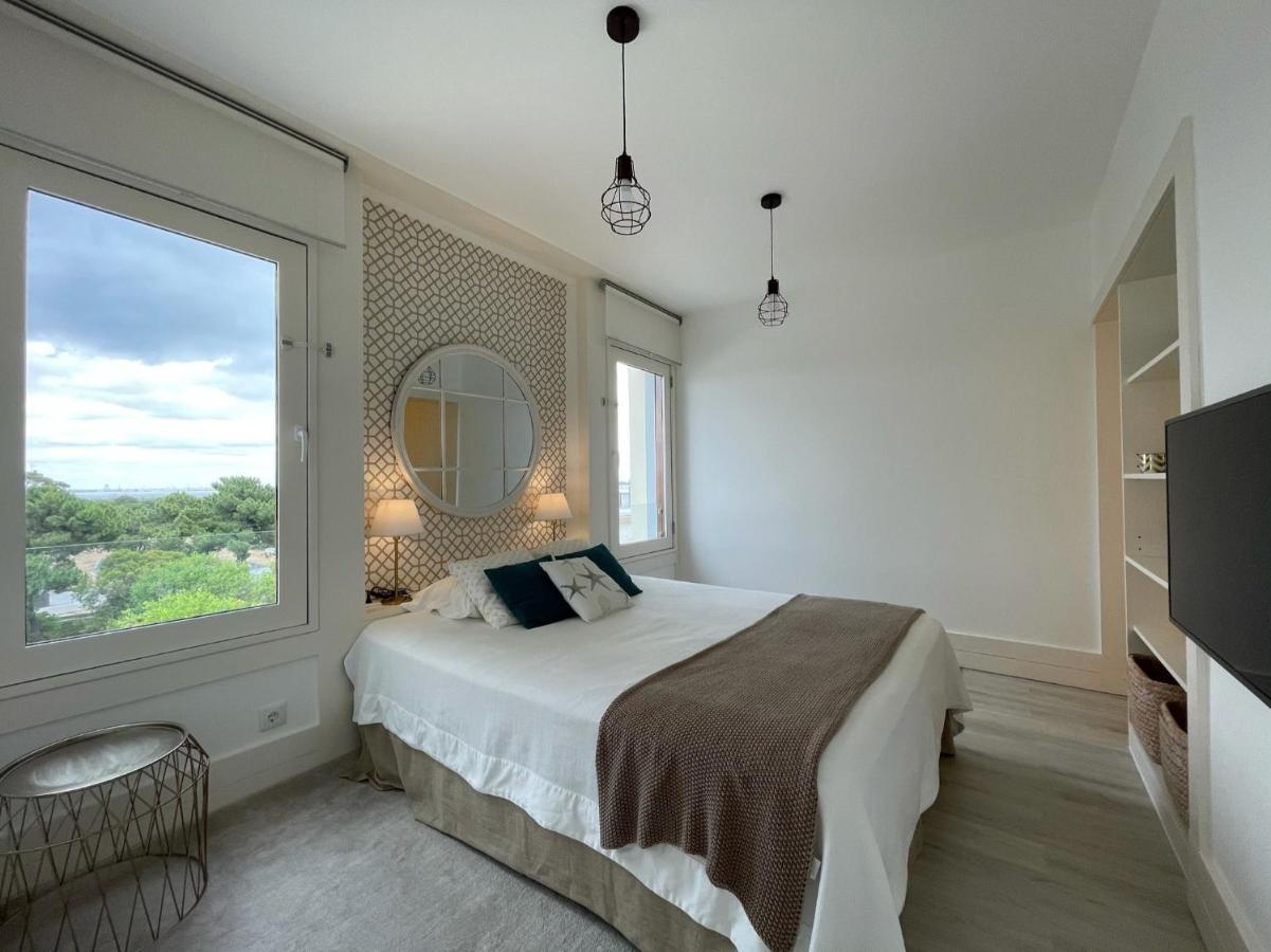 Beautiful Penthouse Apartment With Terrace - 4 Minute Walk To The Beach Troia Buitenkant foto