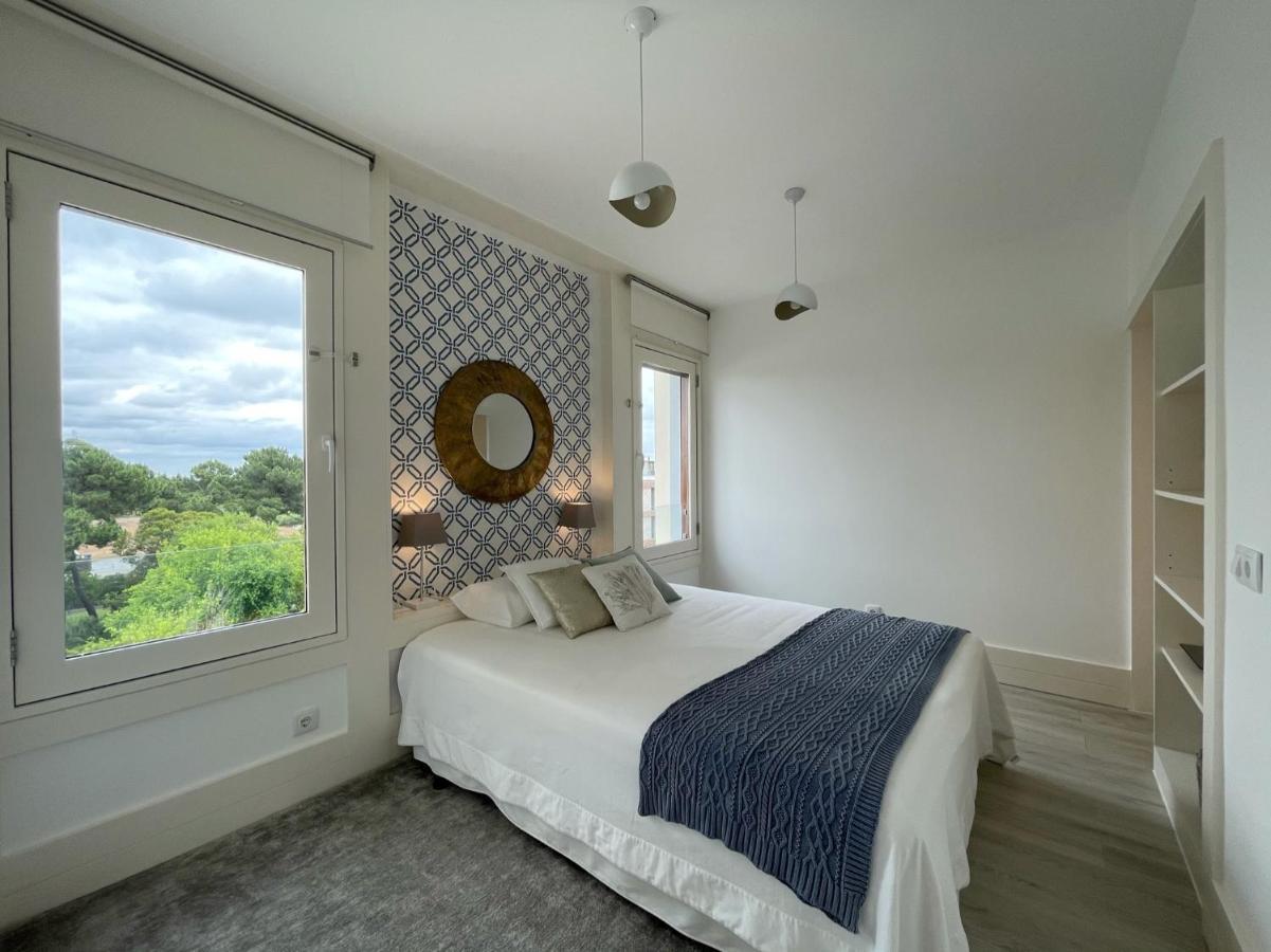 Beautiful Penthouse Apartment With Terrace - 4 Minute Walk To The Beach Troia Buitenkant foto